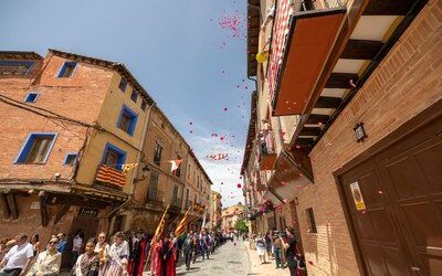 Daroca extiende mañana jueves sus alfombras de flores para conmemorar el Corpus, fiesta de interés turístico de Aragón