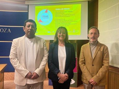 El Festival Internacional de Poesía de Aragón celebra su cuarta edición llenando de versos Zaragoza y Caspe