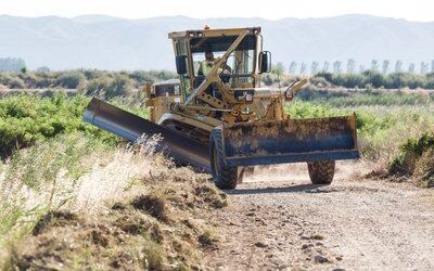 La Diputación de Zaragoza encarga a Tragsa el arreglo de caminos en 78 municipios de la provincia a los que no pudo llevar sus máquinas el año pasado
