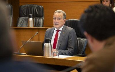 vSánchez Quero: “La Diputación de Zaragoza apoya más que nadie las obras de mantenimiento y mejora en los colegios rurales de la provincia»