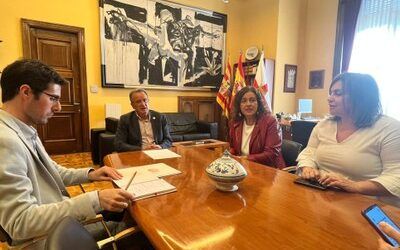 Sánchez Quero se reúne con el Colegio de Farmacéuticos de Zaragoza para abordar los problemas y los retos de las farmacias rurales