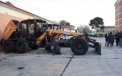La Diputación de Zaragoza adquiere dos nuevas motoniveladoras para seguir renovando su parque de maquinaria