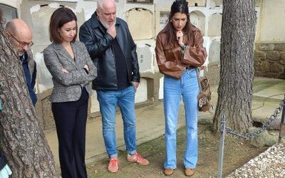 Teresa Ladrero y Nerea Marín visitan los trabajos arqueológicos por la Memoria Democrática en el cementerio de Ejea