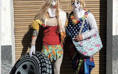 La juerga, las Mascarutas y Don Zaputero vuelven a tomar las calles de Épila en el carnaval más emblemático de la provincia