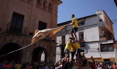 Ateca representa este domingo su castillo humano andante, declarado fiesta de interés turístico de Aragón