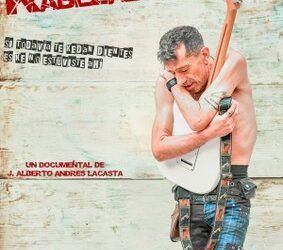 El documental sobre el músico zaragozano Manolo Kabezabolo, producido con el apoyo de la DPZ, se presenta este viernes