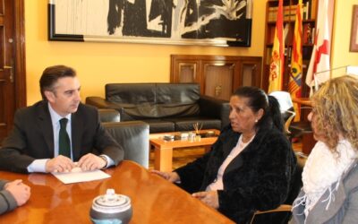 DPZ colaborará con la Federación de Asociaciones Gitanas en la prevención del abandono escolar en la provincia