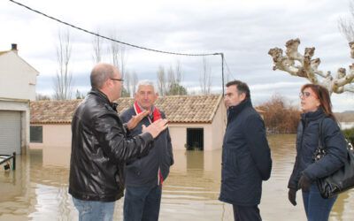 El presidente de la DPZ visitas las localidades afectadas por la crecida del Ebro