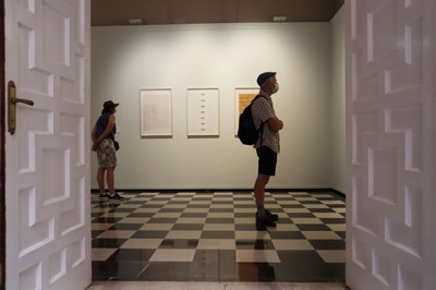 MÁS DE 5.000 PERSONAS YA HAN VISITADO LA EXPOSICIÓN SOBRE EL XXXII PREMIO DE ARTE SANTA ISABEL EN EL PALACIO DE SÁSTAGO