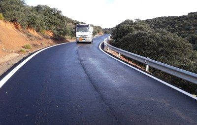 LA DIPUTACIÓN DE ZARAGOZA TERMINA LA MEJORA DEL FIRME DE LA CARRETERA QUE CONECTA ARIZA Y BORDALBA TRAS UNA INVERSIÓN DE 210.000 EUROS