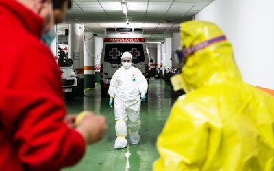 LA DPZ PROLONGA HASTA EL 21 DE FEBRERO LA EXPOSICIÓN SOBRE LA LABOR DE CRUZ ROJA CONTRA EL COVID QUE PUEDE VERSE EN LA SALA 4º ESPACIO