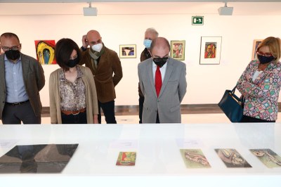 JAVIER LAMBÁN Y TERESA LADRERO VISITAN EL CENTRO DE ARTE Y EXPOSICIONES DE EJEA DE LA DIPUTACIÓN DE ZARAGOZA