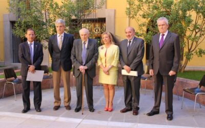 La UNED entrega su medalla de oro a José Galindo, ex alcalde de Calatayud