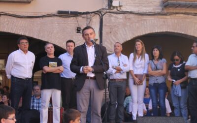 El presidente de la DPZ visita Borja el día que estrena el Tragachicos con motivo de sus fiestas