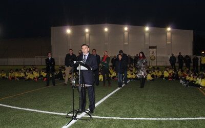 La localidad de María de Huerva estrena césped artificial en el campo de fútbol
