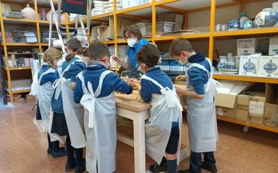 Más de 5.000 alumnos disfrutan este curso del programa de visitas escolares al Taller Escuela Cerámica de Muel de la DPZ
