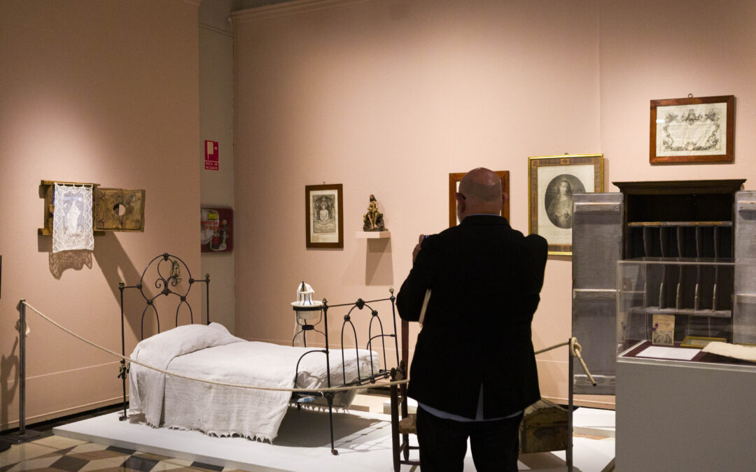 La gran exposición sobre el 600 aniversario del Hospital Nuestra Señora de Gracia organizada por la DPZ en el palacio de Sástago supera ya los 11.000 visitantes