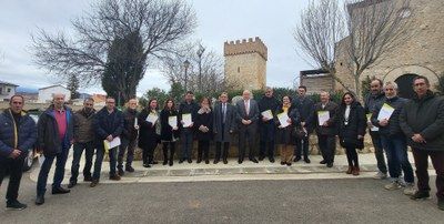 Sánchez Quero asiste en Villarreal de Huerva a la firma del protocolo para la gratuidad del consumo eléctrico de 17 municipios de la zona