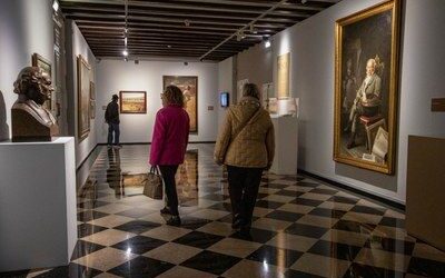 La exposición de la Diputación de Zaragoza “Imagen de Zaragoza, espejo de España” supera las 25.000 visitas en el palacio de Sástago