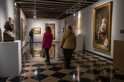 La exposición de la Diputación de Zaragoza “Imagen de Zaragoza, espejo de España” supera las 25.000 visitas en el palacio de Sástago