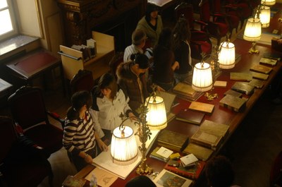 Más de 2.200 personas participaron en 2015 en el programa de visitas guiadas a la biblioteca de la Diputación de Zaragoza
