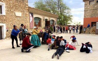 Ouka Leele fotografía al pueblo de Fuendetodos para su ‘Disparate’, que se expondrá en junio en la sala Zuloaga junto a toda su obra gráfica