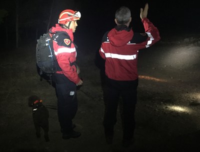 Los bomberos de la Diputación de Zaragoza mejoran su formación en la búsqueda nocturna de personas desaparecidas