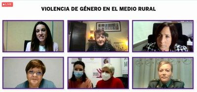 “En los pueblos las habladurías lo único que hacen es mermar las fuerzas que las víctimas han reunido para denunciar”