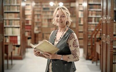Soledad Puértolas cerrará el lunes y el martes en Ejea, Gallur y Zaragoza el ciclo de la DPZ ‘Conversaciones con el autor’