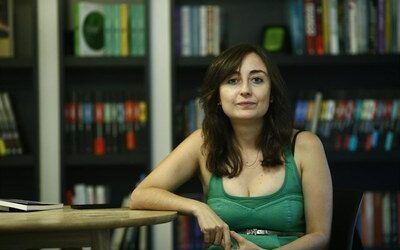 Elvira Navarro se encontrará con sus lectores este lunes en Zaragoza dentro del ciclo de la DPZ ‘Conversaciones con el autor’