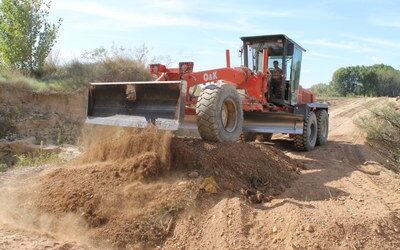 Las máquinas de la Diputación de Zaragoza acondicionaron más de 3.800 kilómetros de caminos agrícolas a lo largo del año pasado