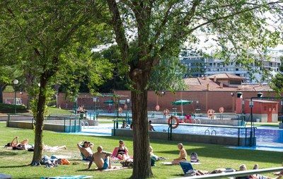 Las piscinas de la residencia Pignatelli inician la temporada de verano este sábado con los mismos precios que las municipales