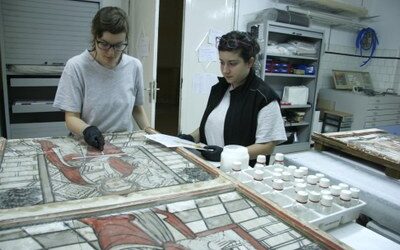 La escuela taller de restauración de la Diputación de Zaragoza recupera el retablo de la ermita de Santa Ana de Orera