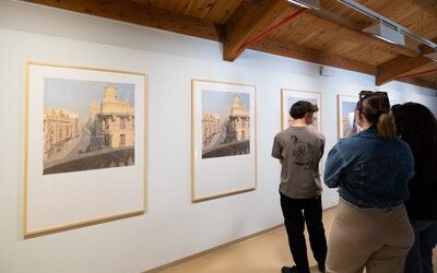 La DPZ conmemora el 277 aniversario del nacimiento de Goya con una exposición de grabados de Antonio López en Fuendetodos